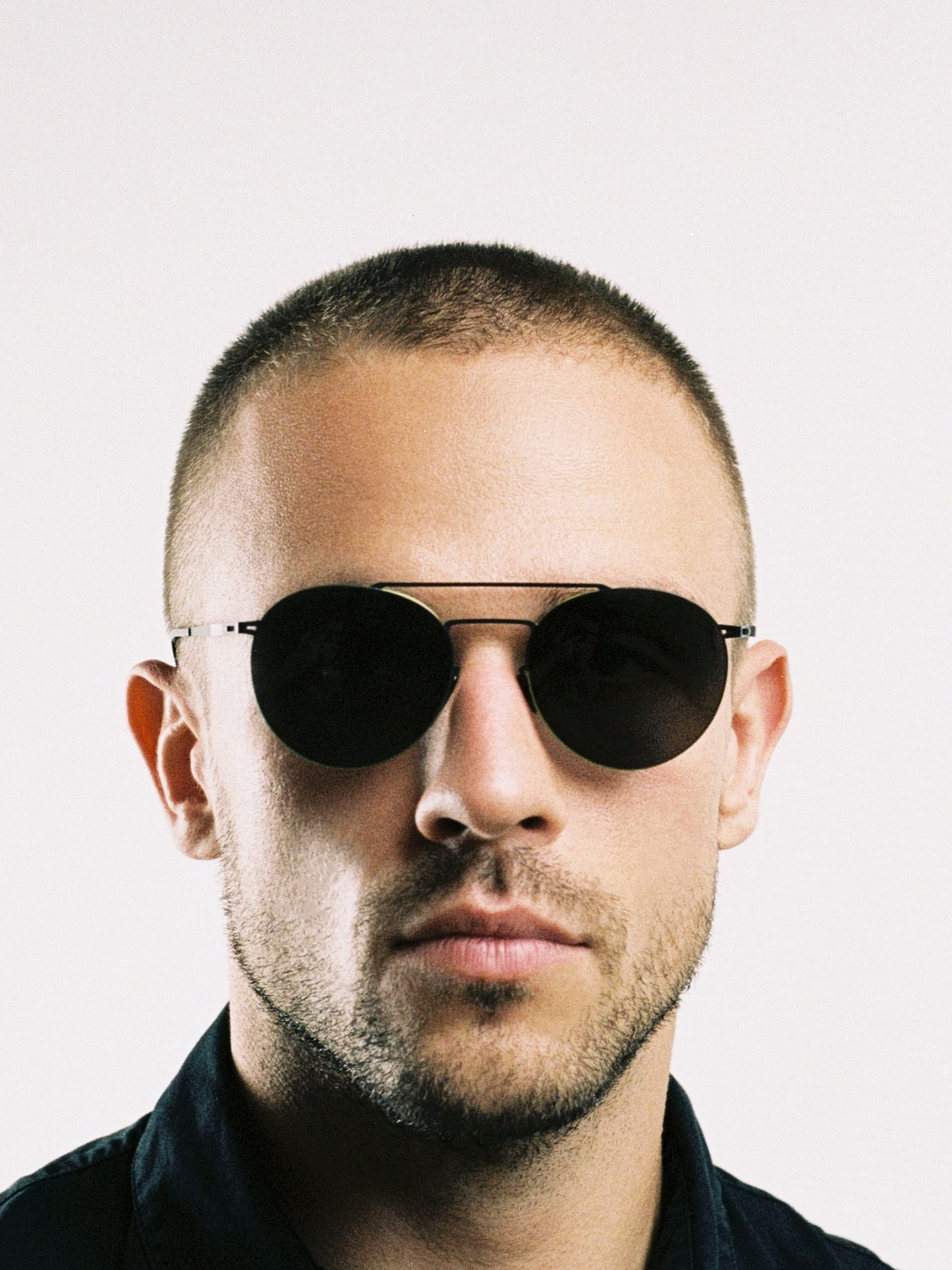 Mykita Lessrim RYO black/neon yellow